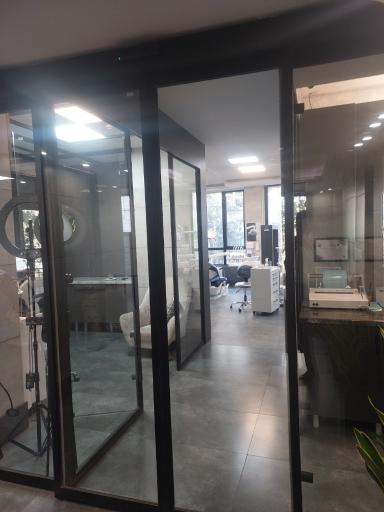 عکس کلینیک دندانپزشکی خانواده