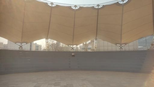 عکس آمفی تئاتر روباز بوستان آب و آتش