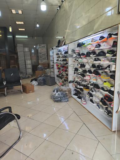 عکس تولیدی و پخش کفش بهینه