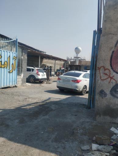 عکس صافکاری و نقاشی آقا عزیزی