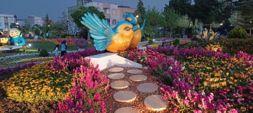 عکس درب ورودی باغ گل ها