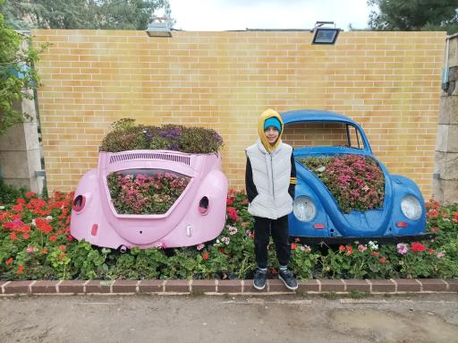 عکس درب ورودی باغ گل ها