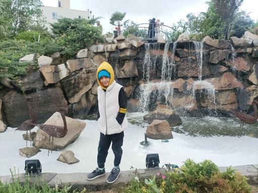 عکس درب ورودی باغ گل ها