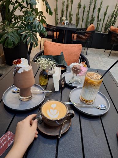 عکس کافه برگاموت