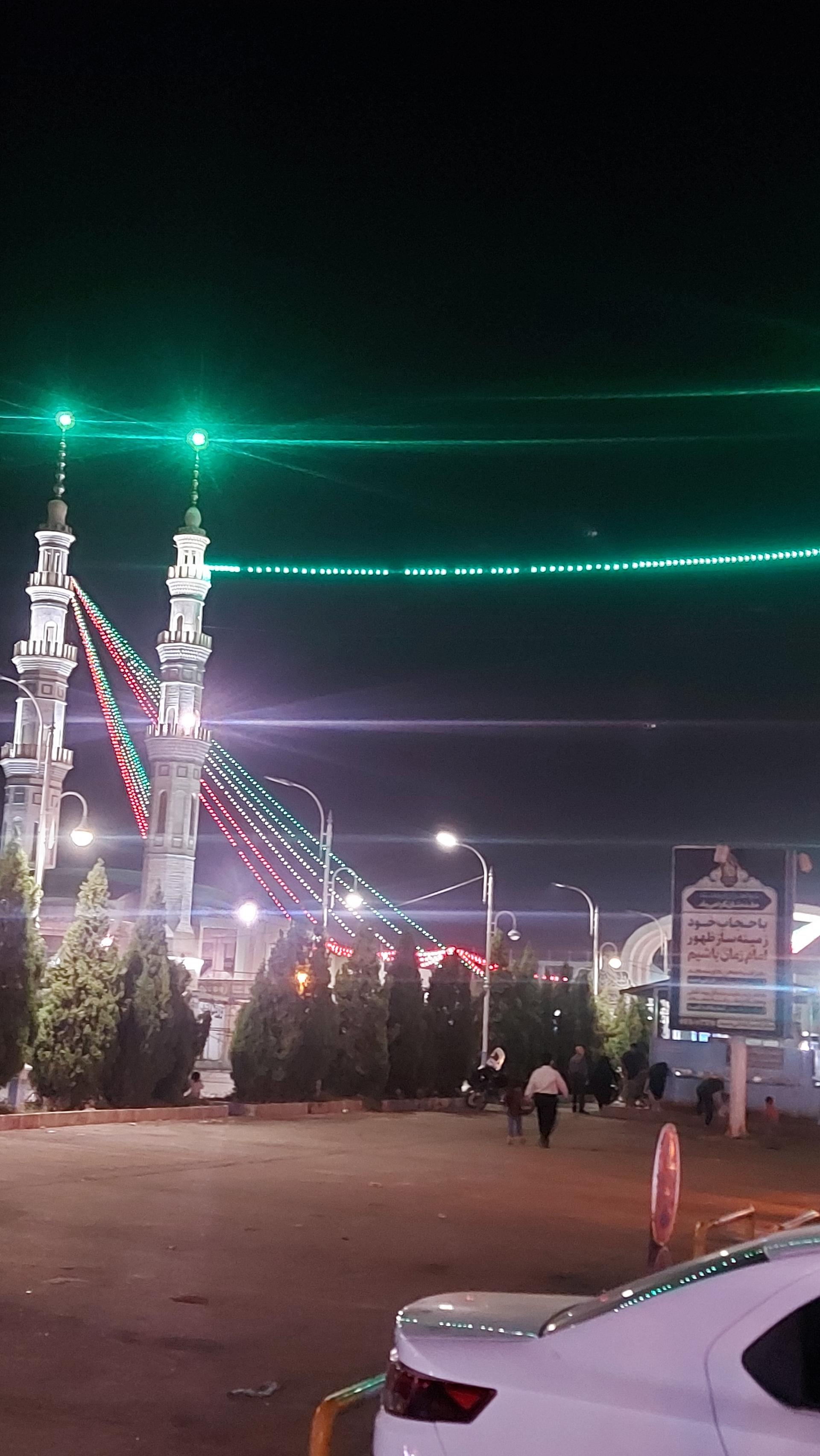 عکس صحن مرکزی بزرگ مسجد جمکران 