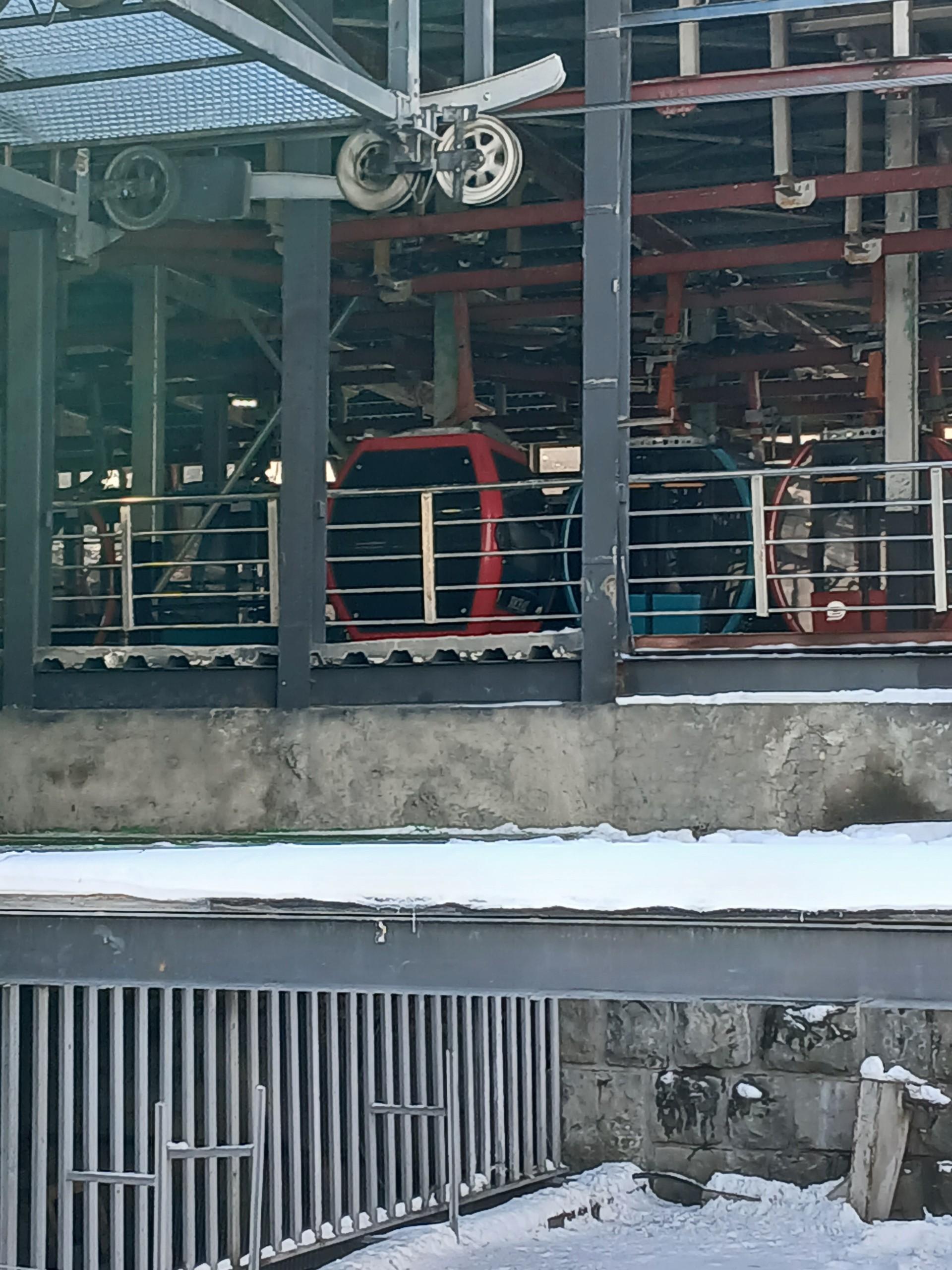 عکس تله کابین توچال