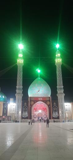عکس صحن مرکزی بزرگ مسجد جمکران 