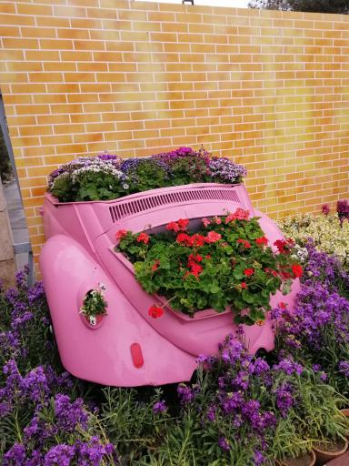 عکس درب ورودی باغ گل ها