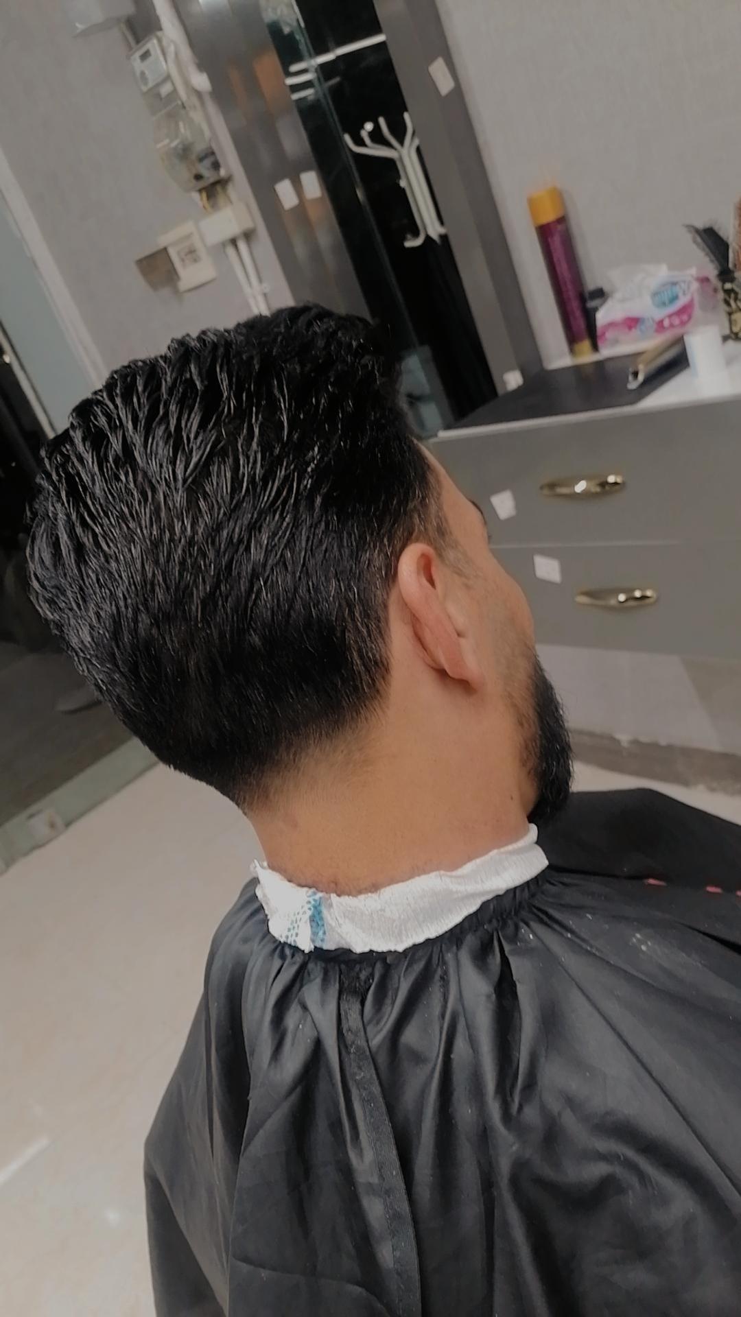 عکس سالن پیرایش پدرvip