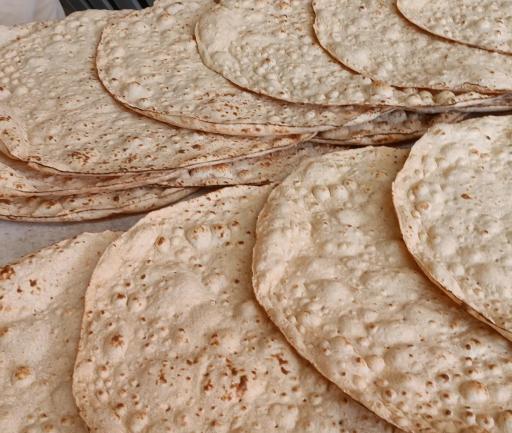 عکس نانوایی گندم طلایی