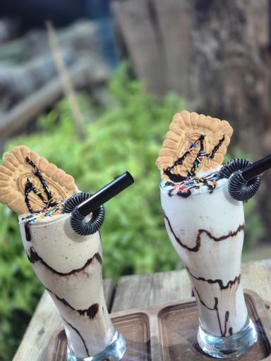 عکس کافه جنگلی