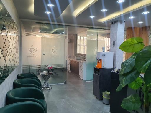 عکس دندانپزشکی دکتر وردکار