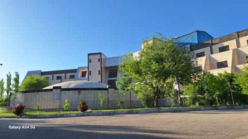 عکس کتابخانه مرکزی اردبیل