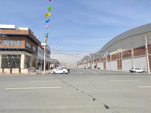 عکس میدان مرکزی میوه و تره بار شهریار