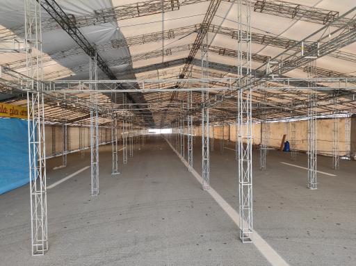 عکس میدان مرکزی میوه و تره بار شهریار