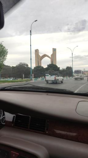 عکس میدان دروازه قرآن