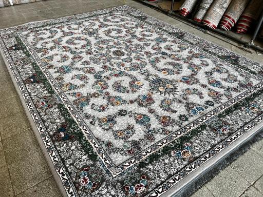عکس انبار مرکزی فرش خداوردی 