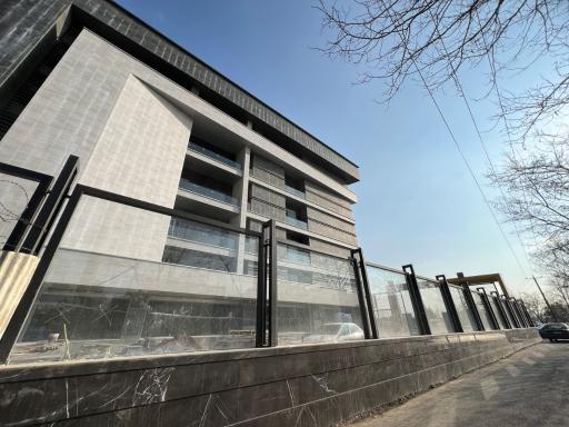 عکس ام جی پلاست