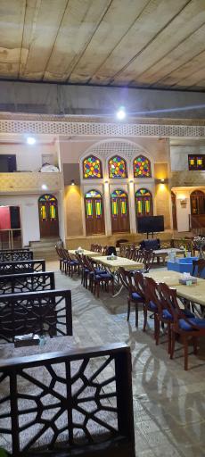 عکس رستوران بین‌المللی عمارت بادگیر