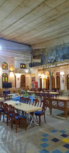 عکس رستوران بین‌المللی عمارت بادگیر