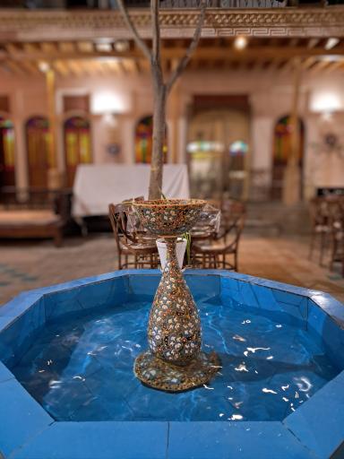 رستوران بین‌المللی عمارت بادگیر