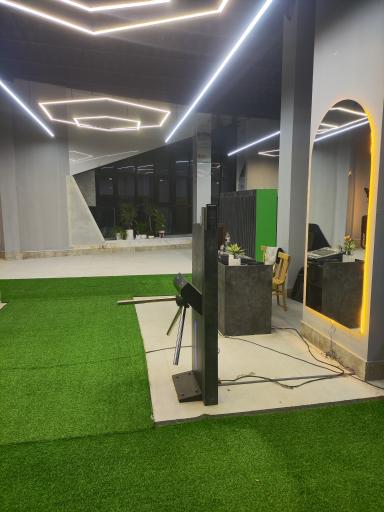 باشگاه بدنسازی پارامونت 