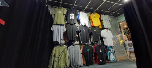 عکس فروشگاه پوشاک و کفش گرند اسپرت