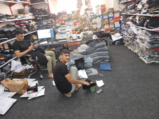 عکس فروشگاه اورجینال دیلم 