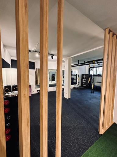 عکس استودیو ورزشی ری‌وایو