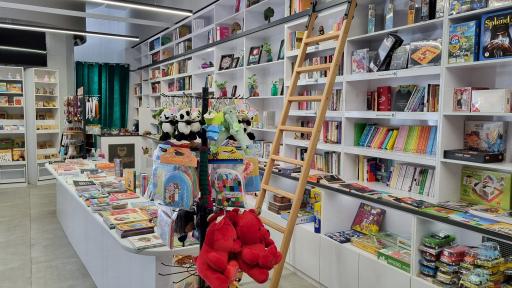 عکس گالری کتاب شی رس