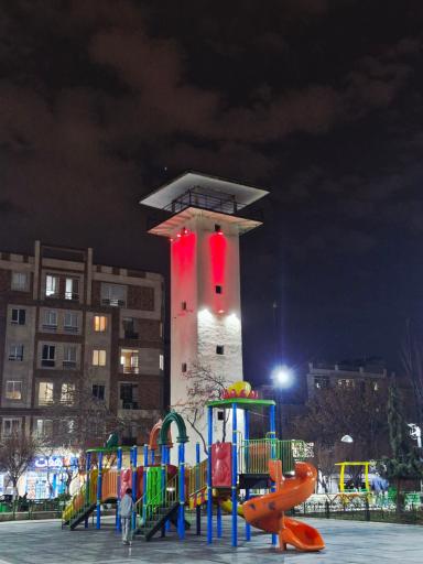 عکس برجک تاریخی زندان قصر