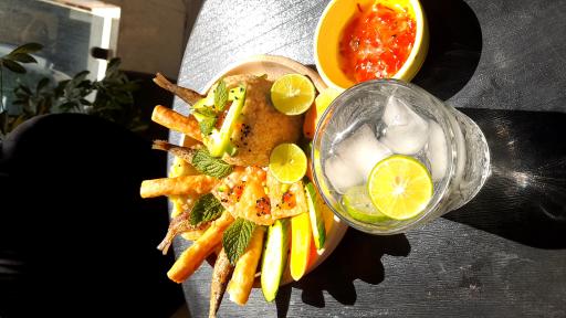 عکس کافه رستوران کره ای سئول امید مالیلای