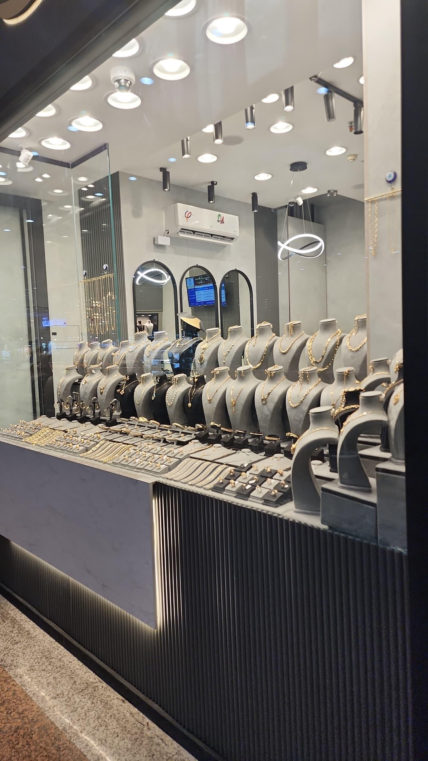 عکس جواهری ایزد دوست 