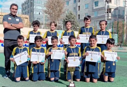 عکس باشگاه و مدرسه فوتبال ایرانیان البرز