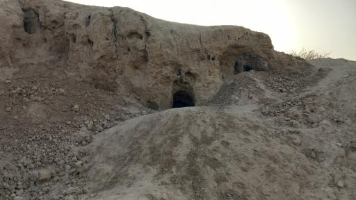 عکس قلعه باستانی