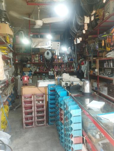 عکس رنگ و ابزار پارسائی 