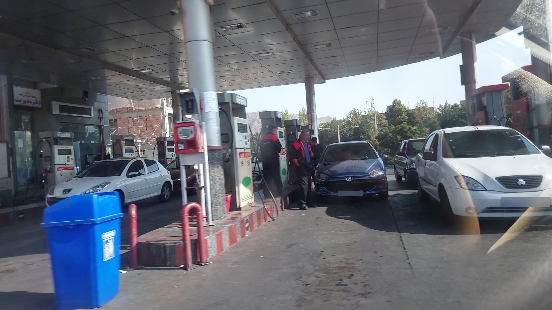 عکس پمپ بنزین ۱۹۳ پاشایی