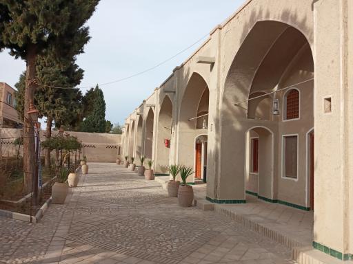 عکس هتل جهانگردی نائین