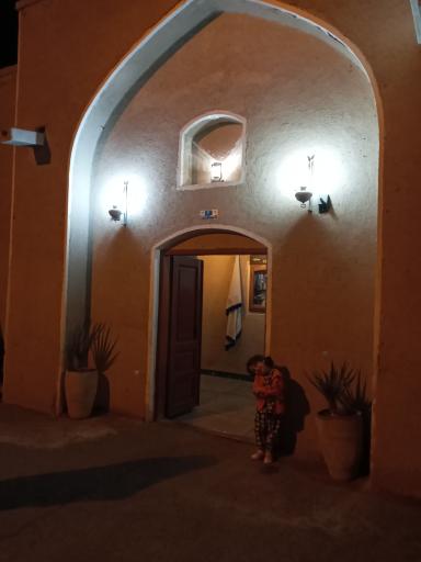 عکس هتل جهانگردی نائین