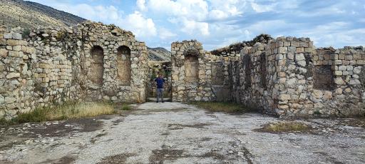 عکس شهر باستانی بیشاپور