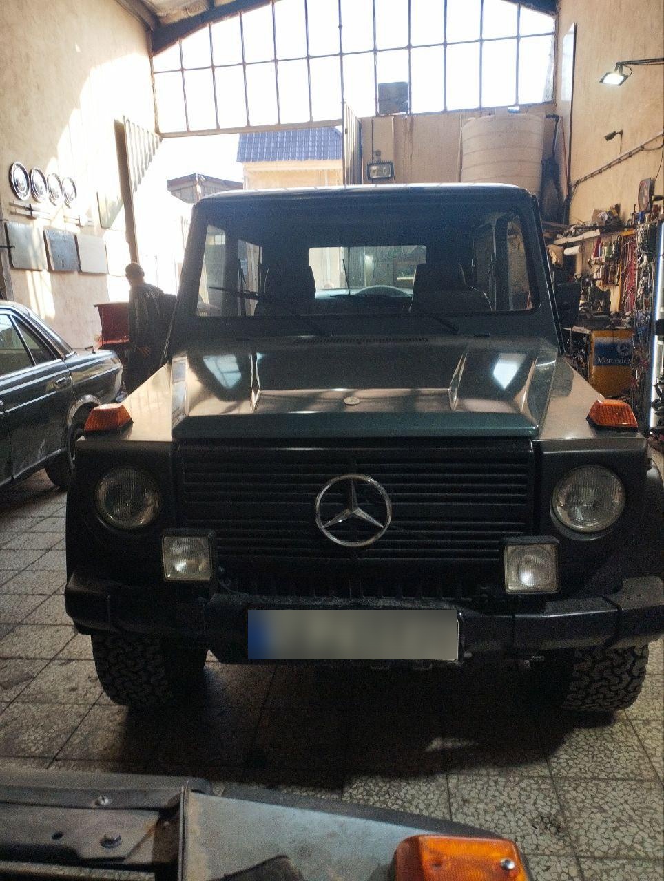 عکس خدمات مرسدس بنز محسن 