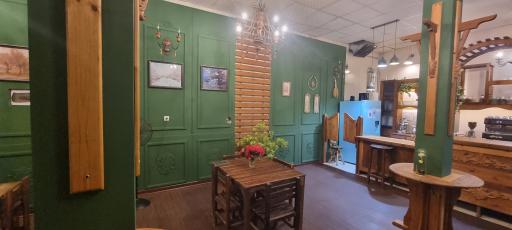 عکس کافه تریال حیات