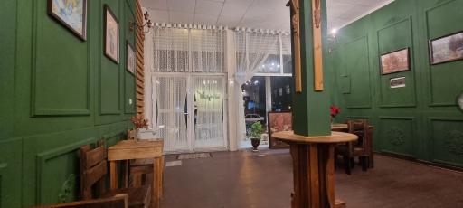 عکس کافه تریال حیات