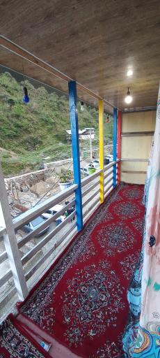 عکس مسافرخانه چوبی مهیار
