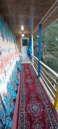 عکس مسافرخانه چوبی مهیار