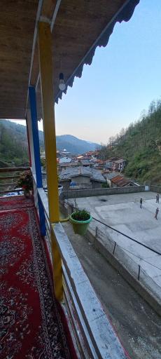 عکس مسافرخانه چوبی مهیار