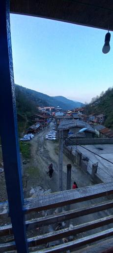 عکس مسافرخانه چوبی مهیار