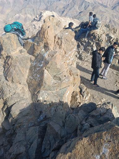 عکس سیاه کوه