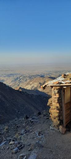 عکس سیاه کوه