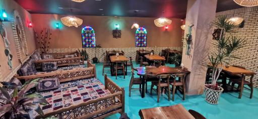 عکس کافه رستوران عالیجناب